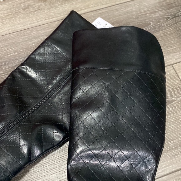 NWT! St. John’s Bay! Black Knee-High Boots - Picture 3 of 5
